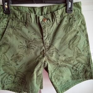 Levi's size 28 Green Tropical Print Women's Shorts
